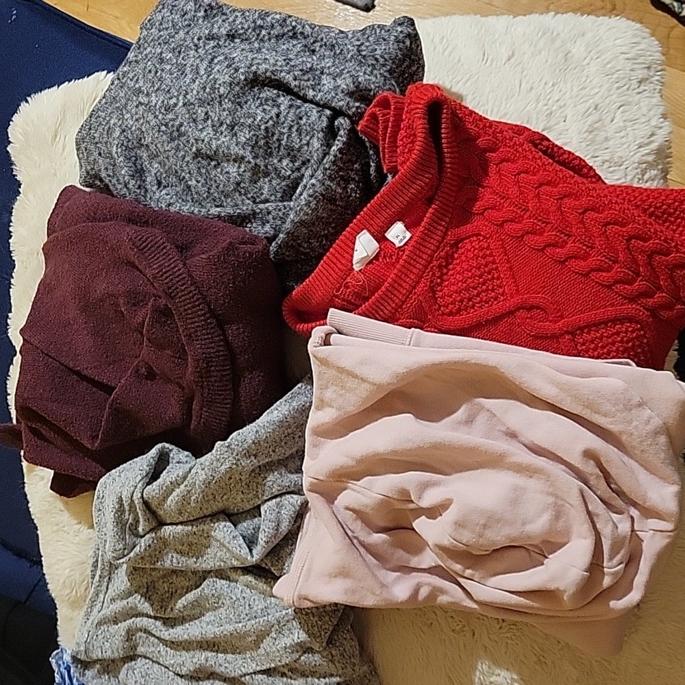 5 Girls Sweatered Hoodies